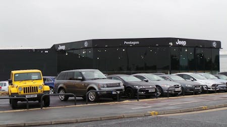 Pentagon Open New Alfa Romeo And Jeep Dealership In Doncaster