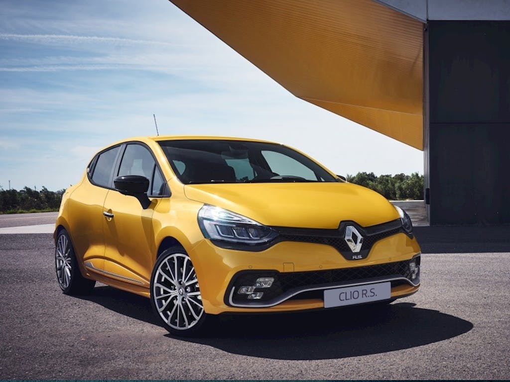 Pentagon Appointed Official Renault Sport Specialist In Lincoln