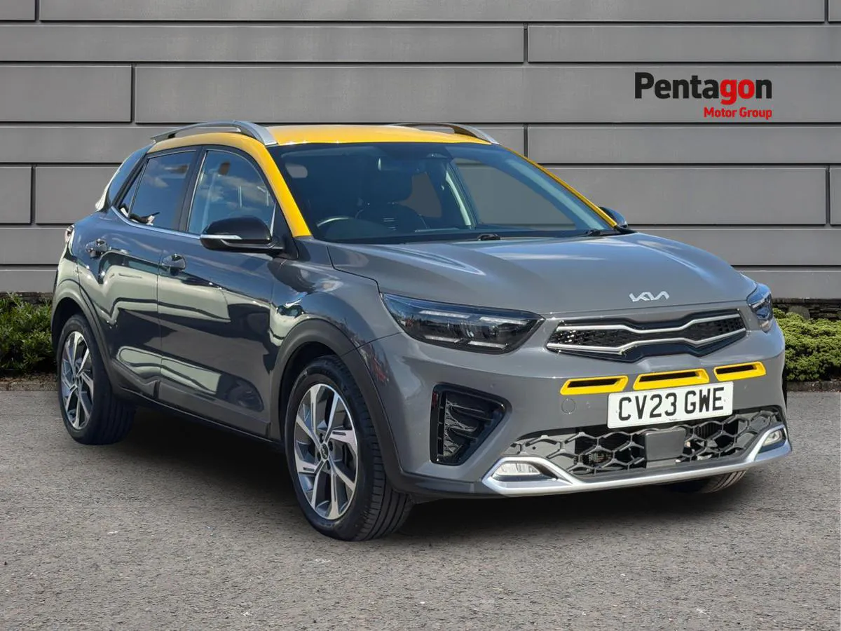 Kia Stonic listing photo