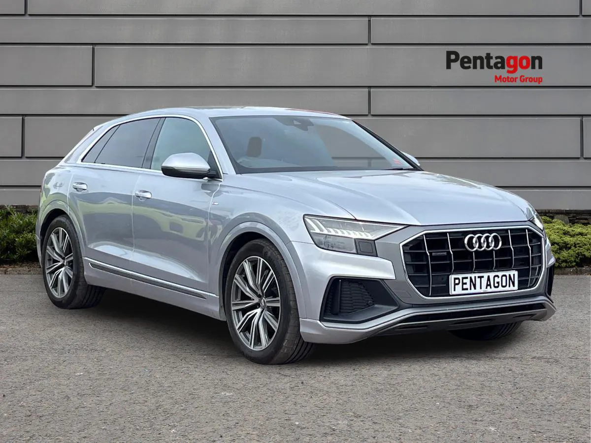 2018 AUDI Q8