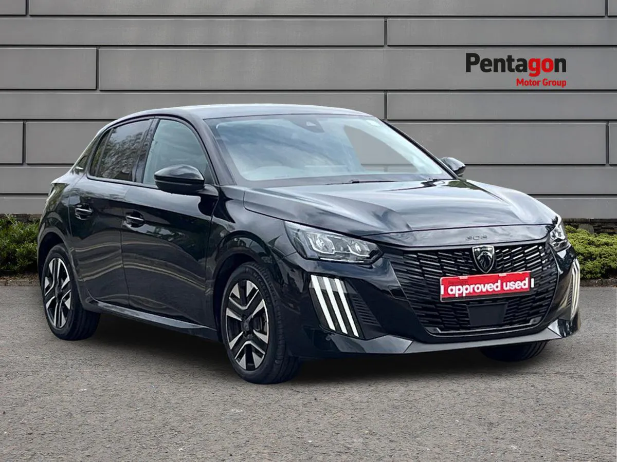 PEUGEOT 208