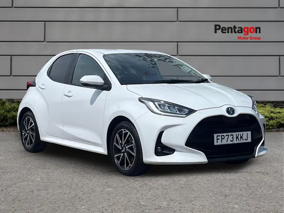 2024 TOYOTA YARIS 1.5 VVT H DESIGN HATCHBACK 5DR PETROL HYBRID E CVT EURO 6... photo