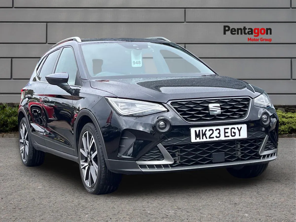 SEAT Arona listing photo