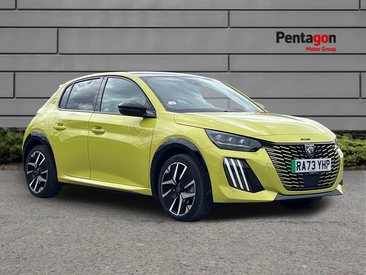 PEUGEOT 208