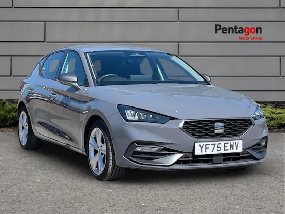 2025 seat leon 1.5 tsi fr hatchback 5dr petrol manual euro 6 (s/s) (115 ps) 1.5 petrol (115ps) | manual | 8,686... photo