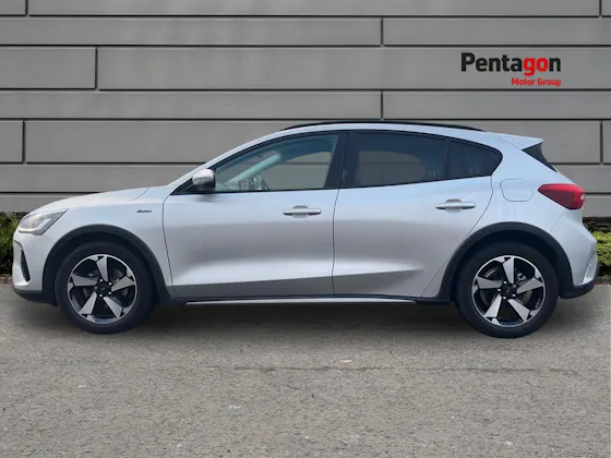 FORD FOCUS 1.0T ECOBOOST ACTIVE HATCHBACK 5DR PETROL MANUAL EURO 6 S S 125... image 12