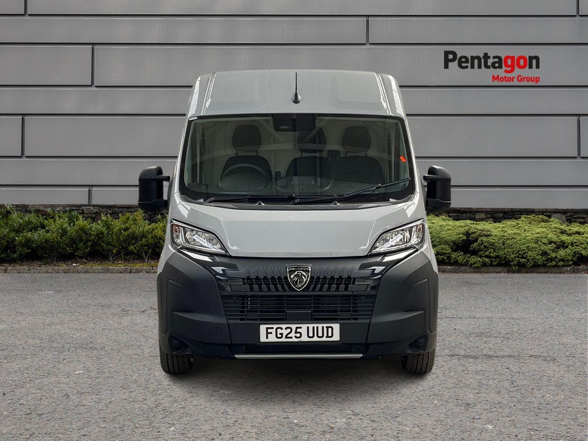 Peugeot Boxer 335 L3 2.2 BHDI 140 H2 VAN PROFESSIONAL AUTO
