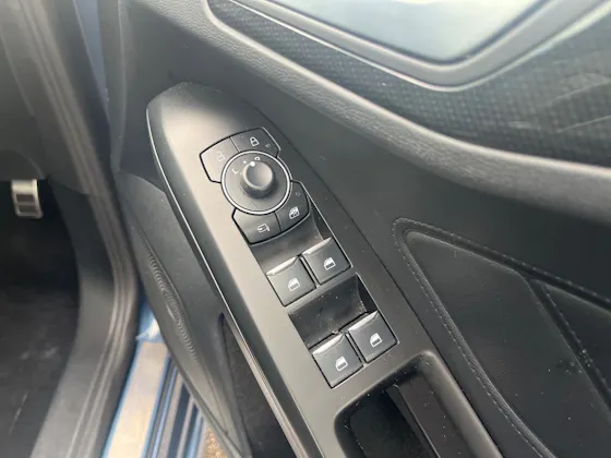 FORD FOCUS 1.0T ECOBOOST ST LINE X HATCHBACK 5DR PETROL MANUAL EURO 6 S... image 16