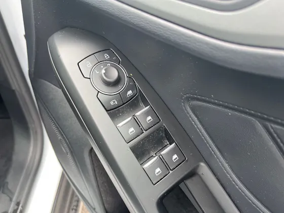 FORD FOCUS 1.0T ECOBOOST ACTIVE HATCHBACK 5DR PETROL MANUAL EURO 6 S S 125... image 16