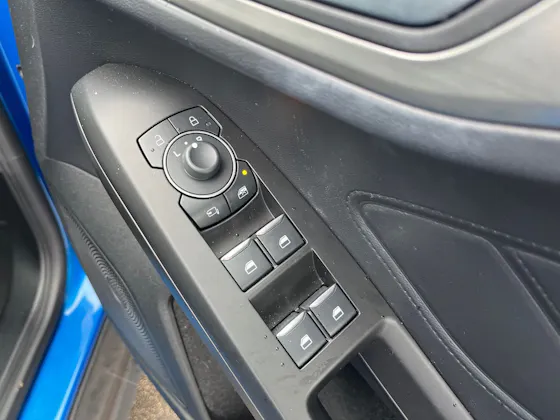 FORD FOCUS 1.0T ECOBOOST TITANIUM HATCHBACK 5DR PETROL MANUAL EURO 6 S S 125... image 16