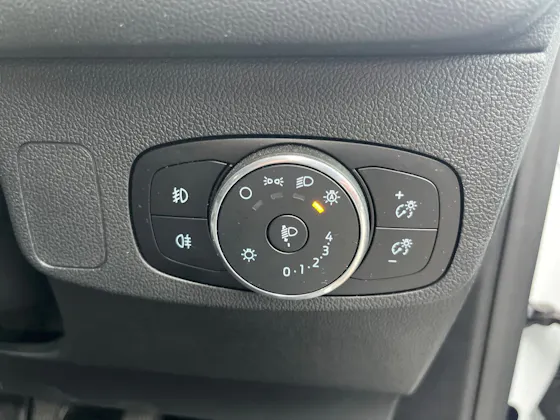 FORD FOCUS 1.0T ECOBOOST ACTIVE HATCHBACK 5DR PETROL MANUAL EURO 6 S S 125... image 17