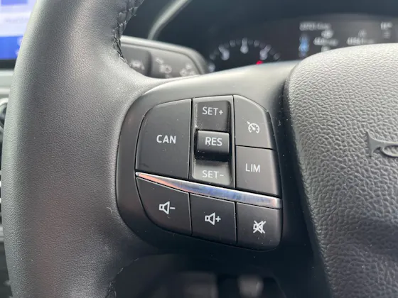 FORD FOCUS 1.0T ECOBOOST ACTIVE HATCHBACK 5DR PETROL MANUAL EURO 6 S S 125... image 20