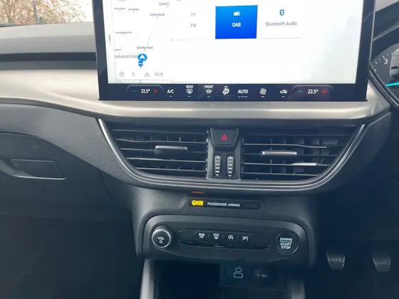 FORD FOCUS 1.0T ECOBOOST TITANIUM HATCHBACK 5DR PETROL MANUAL EURO 6 S S 125... image 25