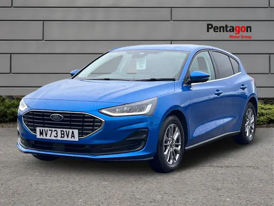 FORD FOCUS 1.0T ECOBOOST TITANIUM HATCHBACK 5DR PETROL MANUAL EURO 6 S S 125... image 3