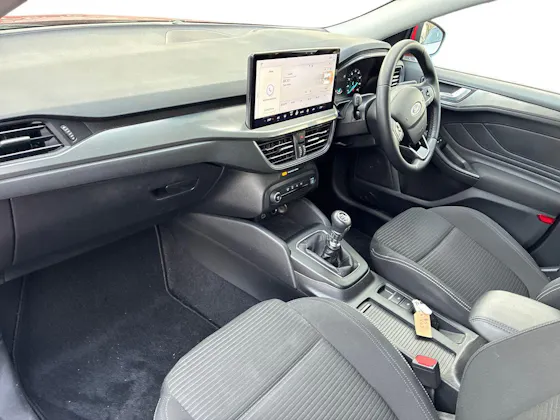 FORD FOCUS 1.0T ECOBOOST TITANIUM HATCHBACK 5DR PETROL MANUAL EURO 6 S S 125... image 7