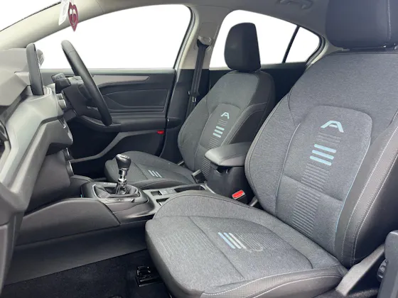 FORD FOCUS 1.0T ECOBOOST ACTIVE HATCHBACK 5DR PETROL MANUAL EURO 6 S S 125... image 8