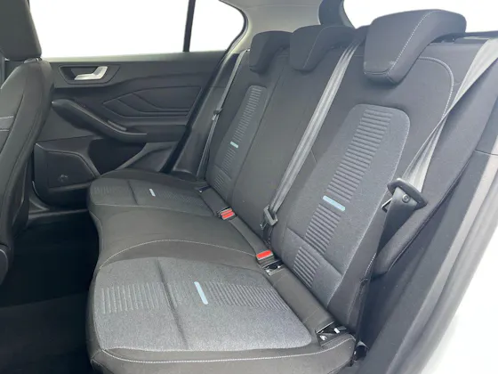 FORD FOCUS 1.0T ECOBOOST ACTIVE HATCHBACK 5DR PETROL MANUAL EURO 6 S S 125... image 9